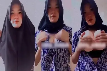 Bokep Jilbab Ukhti Nabilah Remas Toket Gede Kost